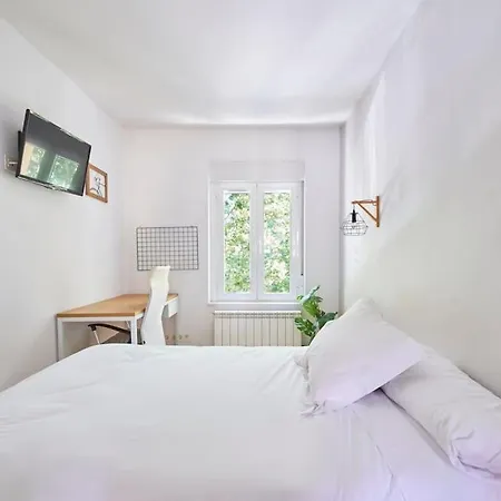 Moderno Y Acogedor Piso En Apartment