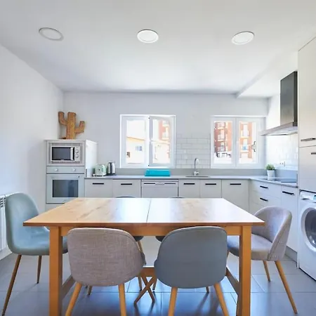 Apartment Moderno Y Acogedor Piso En *