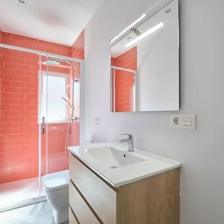 Moderno Y Acogedor Piso En Apartment