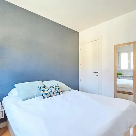 Moderno Y Acogedor Piso En Apartment *