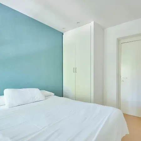 Moderno Y Acogedor Piso En *