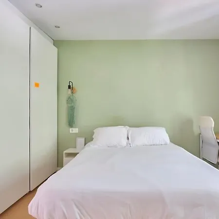 Moderno Y Acogedor Piso En Apartment *